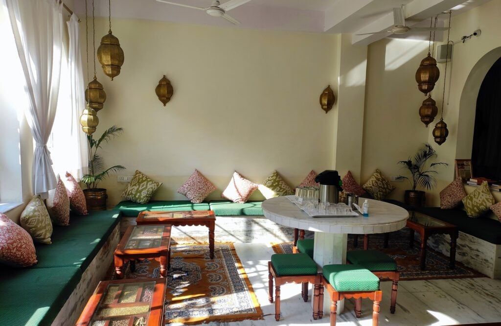 The lounge of the Ayurvedic center in Rishikesh